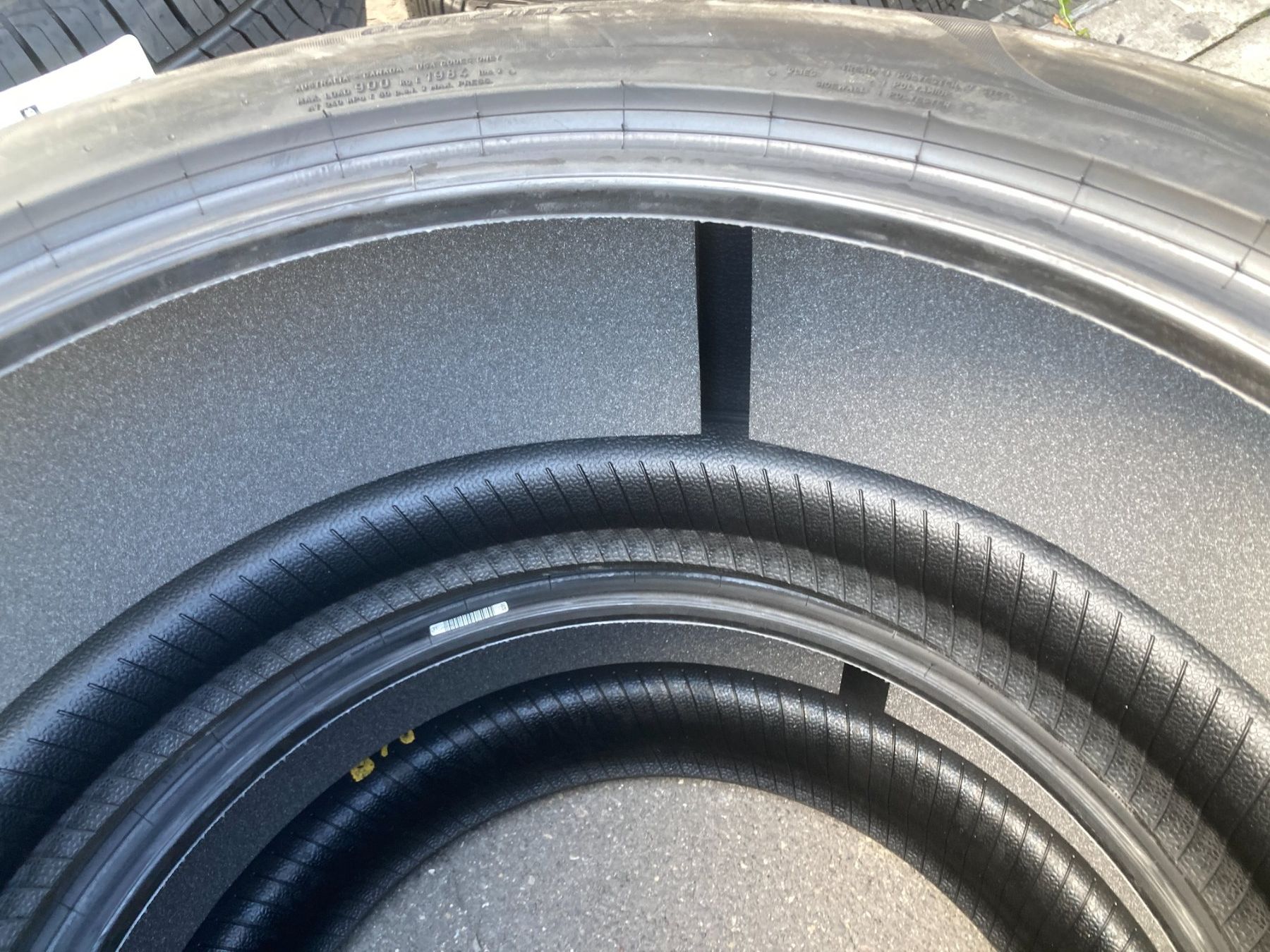Pirelli Pneus & Kompletträder: 255/45R19 Pirelli Sommerpneu – Neu und originalverpackt aus Cham von Cham6332 6