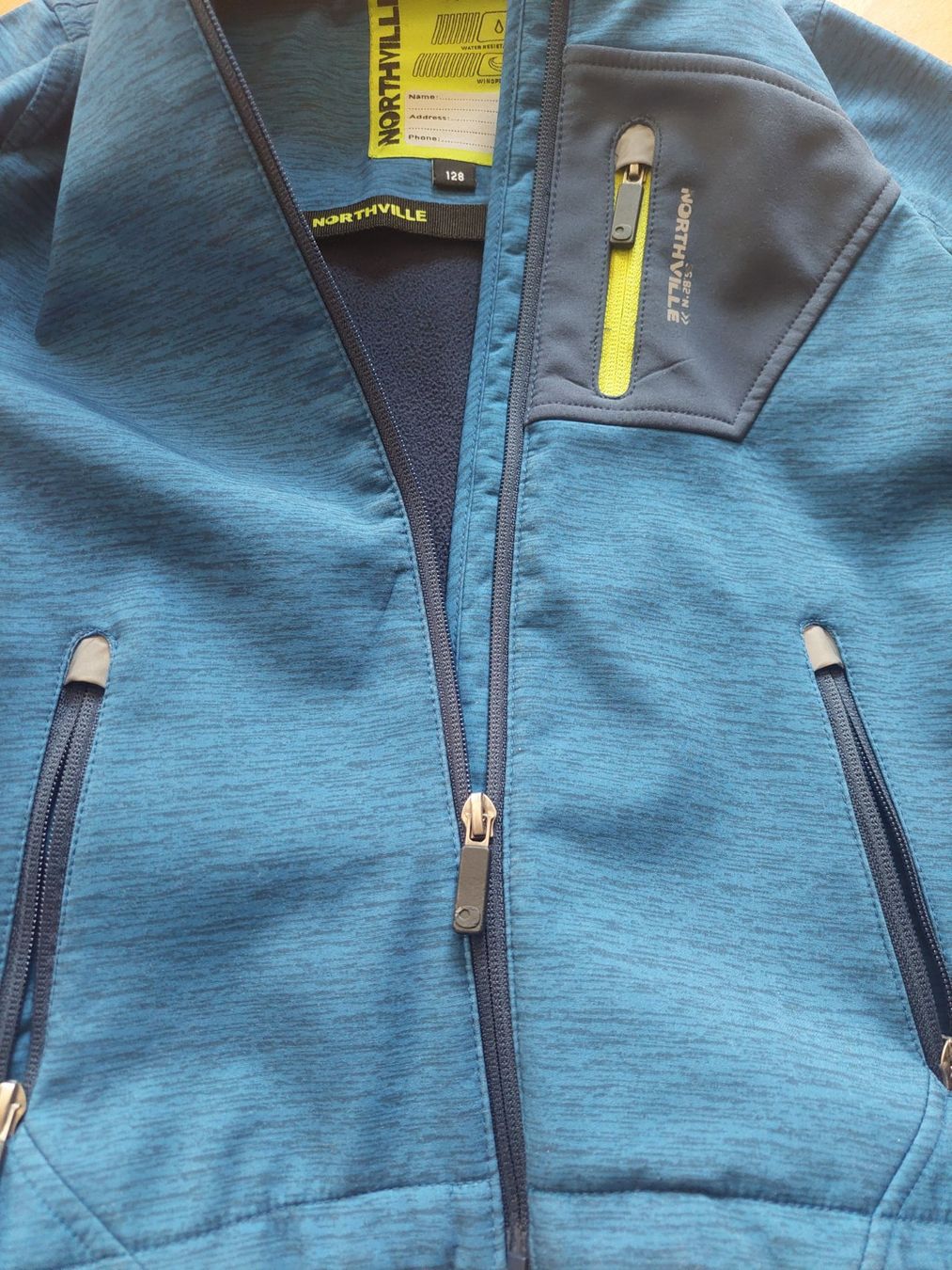 C&A Giacche & Cappotti: Northville (C&A) Softshelljacke Grösse 128 – Usato da Beckenried venduto da Havacola 9