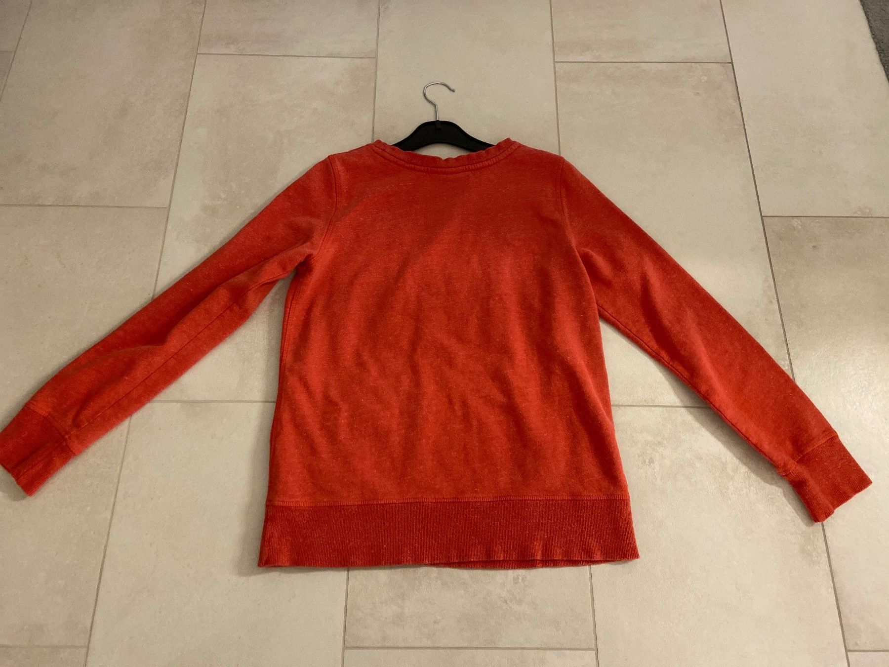 H&M Maglioni & Felpe: Rotes Damen Sweatshirt – Usato da Zug venduto da Hehe 4