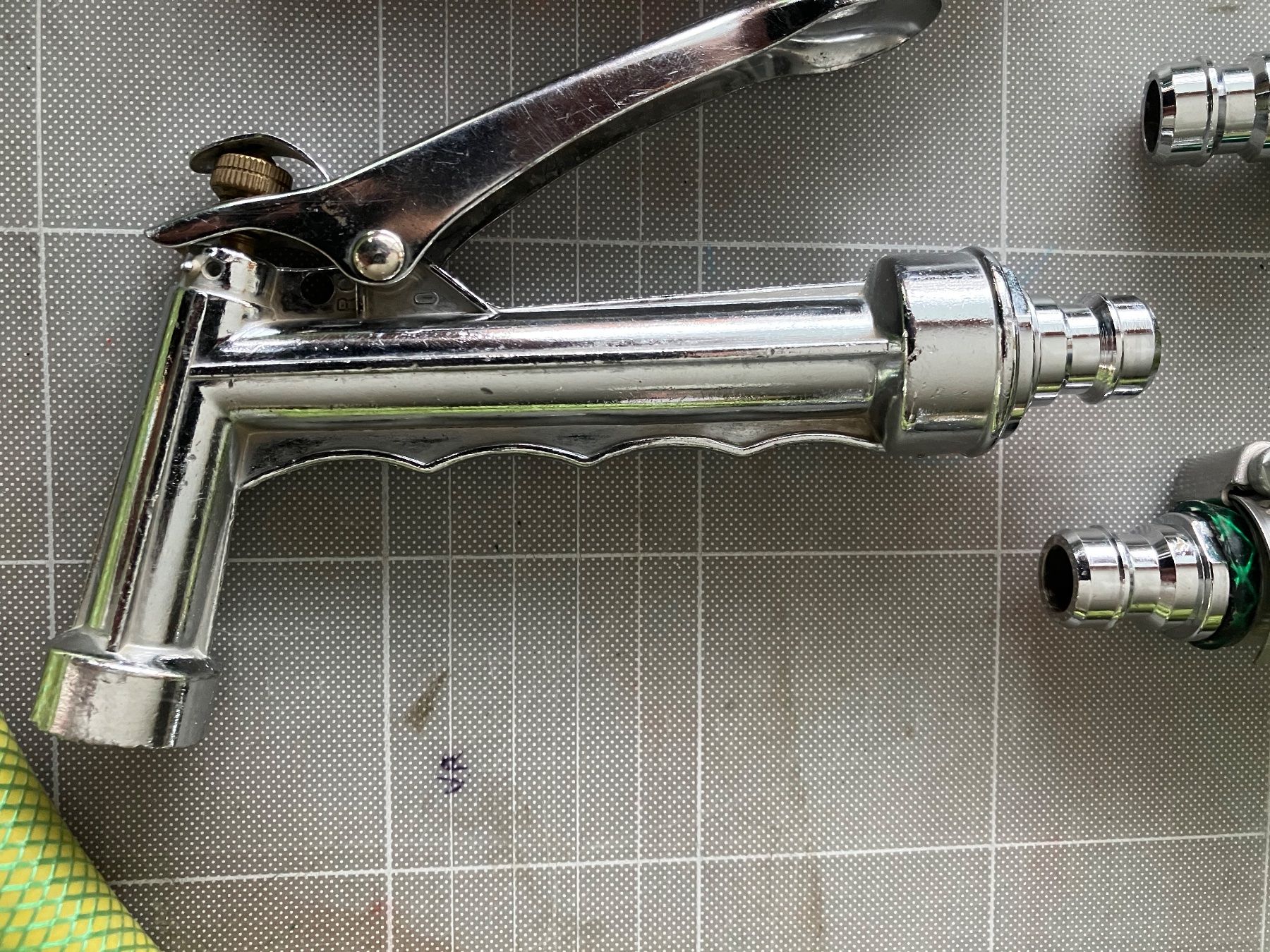 Tuyaux & tubes: Neomatic Schlauchgarnitur 3m – D'occasion à Zürich par Oldsam64 3