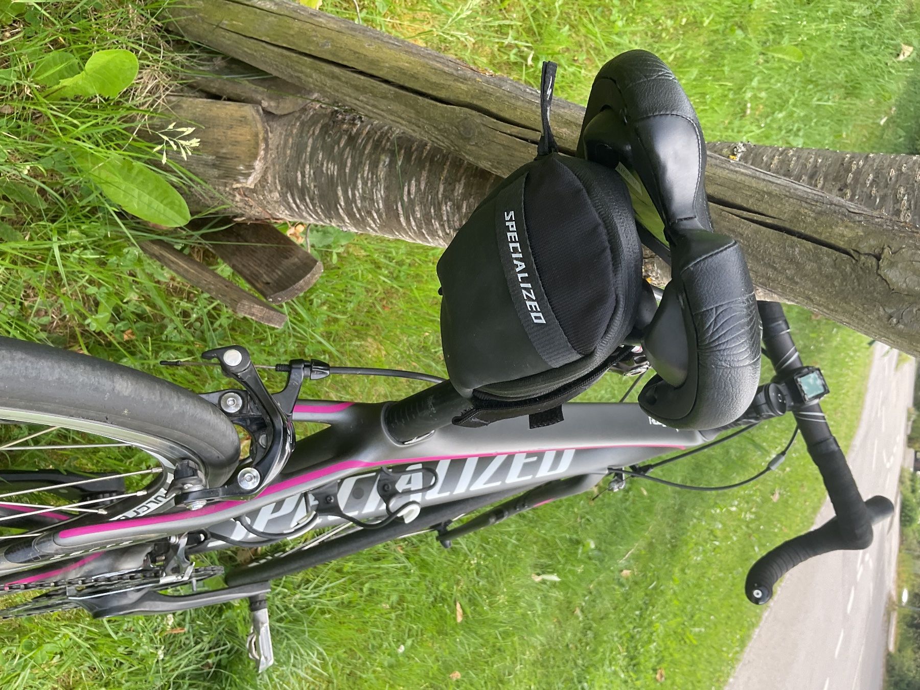Specialized Vélos: Damen Rennvelo Specialized Ruby Comb 51 charcoral / pink – D'occasion à Düdingen par luno2012 2