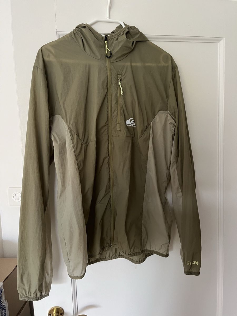 Quiksilver Jacken: Quiksilver Windbreaker M – Gebraucht aus Bern von vad_7whw