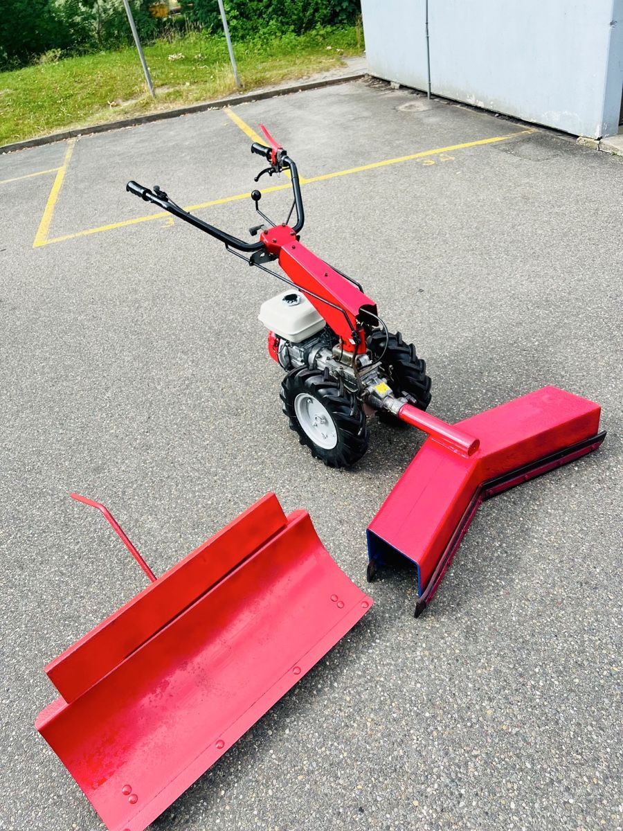 Honda Sgombero neve: Stallschieber mit Schneepflug Honda – Usato da Urdorf venduto da mas_5wfz 1