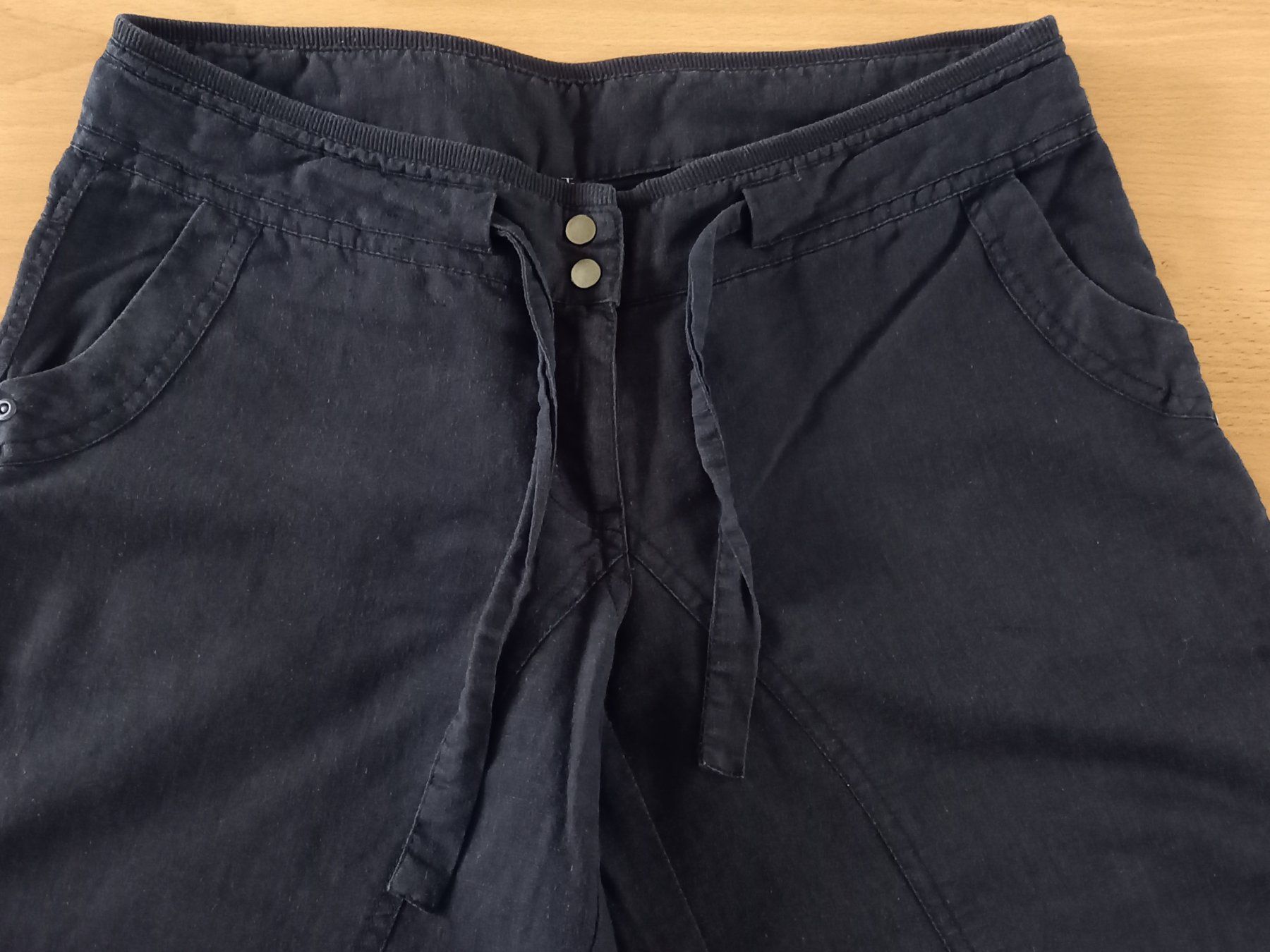 Hosen: Schwarze 3/4-Hose in Grösse M von Chicorée – Gebraucht aus Obernau von Corolli 2