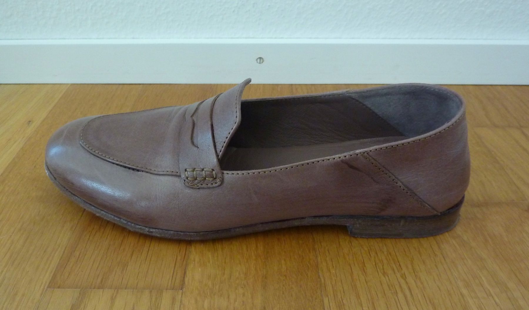 Scarpe da donna: hundred 100 Loafer Slipper Damenschuhe – Usato da Allschwil venduto da millefiori3 6