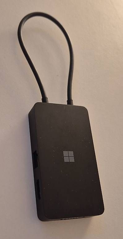 Hub & Switch: Microsoft USB-C Travel Hub – Usato da Islisberg venduto da Dcotting