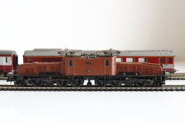 ROCO Lokomotive Spur H0 – "Krokodil" mit 3 Personenwagen