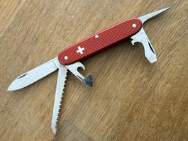 Taschenmesser Victorinox Alox rot mit Säge First Cross