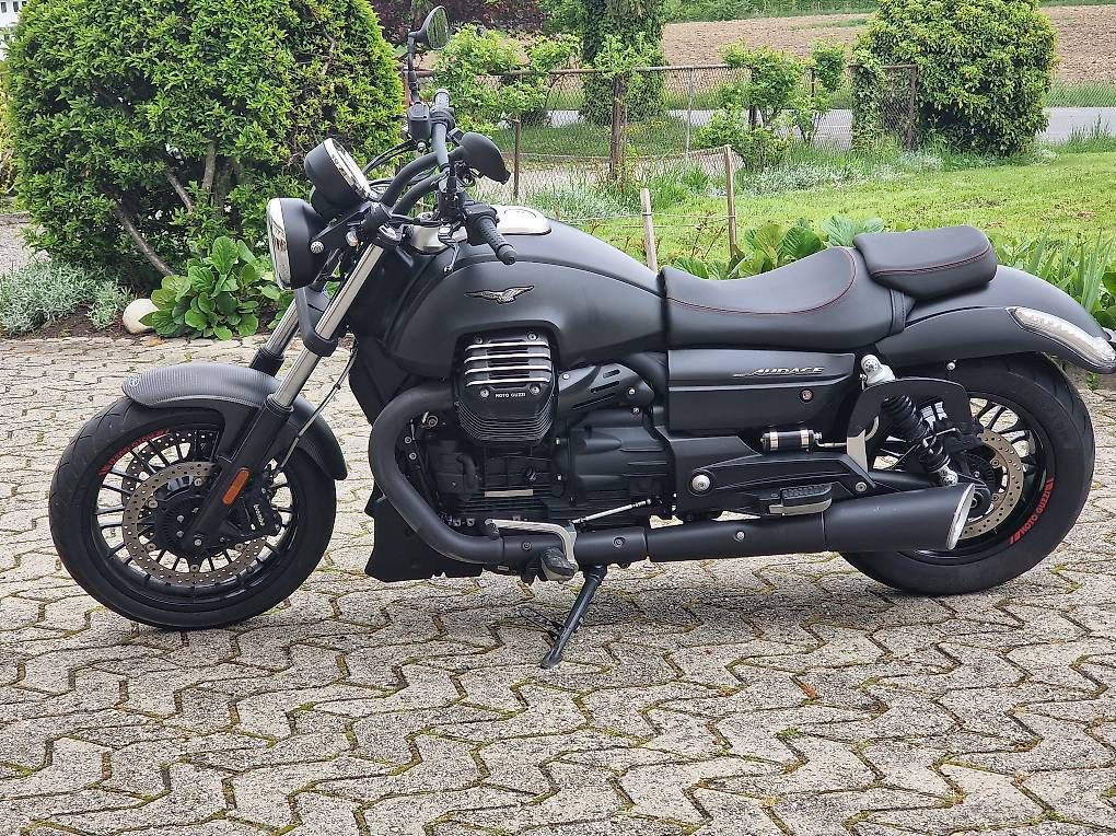 Moto Guzzi Strasse: Moto Guzzi Audace – Gebraucht aus Orny von Jcm 4