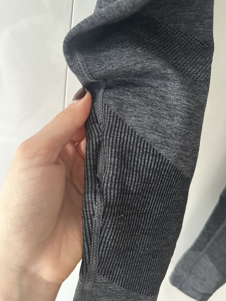 H&M Lotti di vestiti: H&M seamless gym set, size S – Usato da Uster venduto da Monika_OB 5