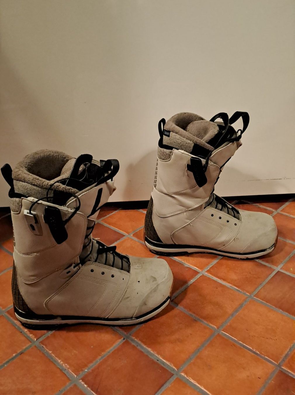 Salomon Scarpe da donna: Salomon Snowboard Schuhe Gr.38.5 – Usato da Oberrieden venduto da Raja011 2