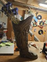 Aussergewöhnliche Stiefel-Vase aus Kupfer, sehr speziell!(S)