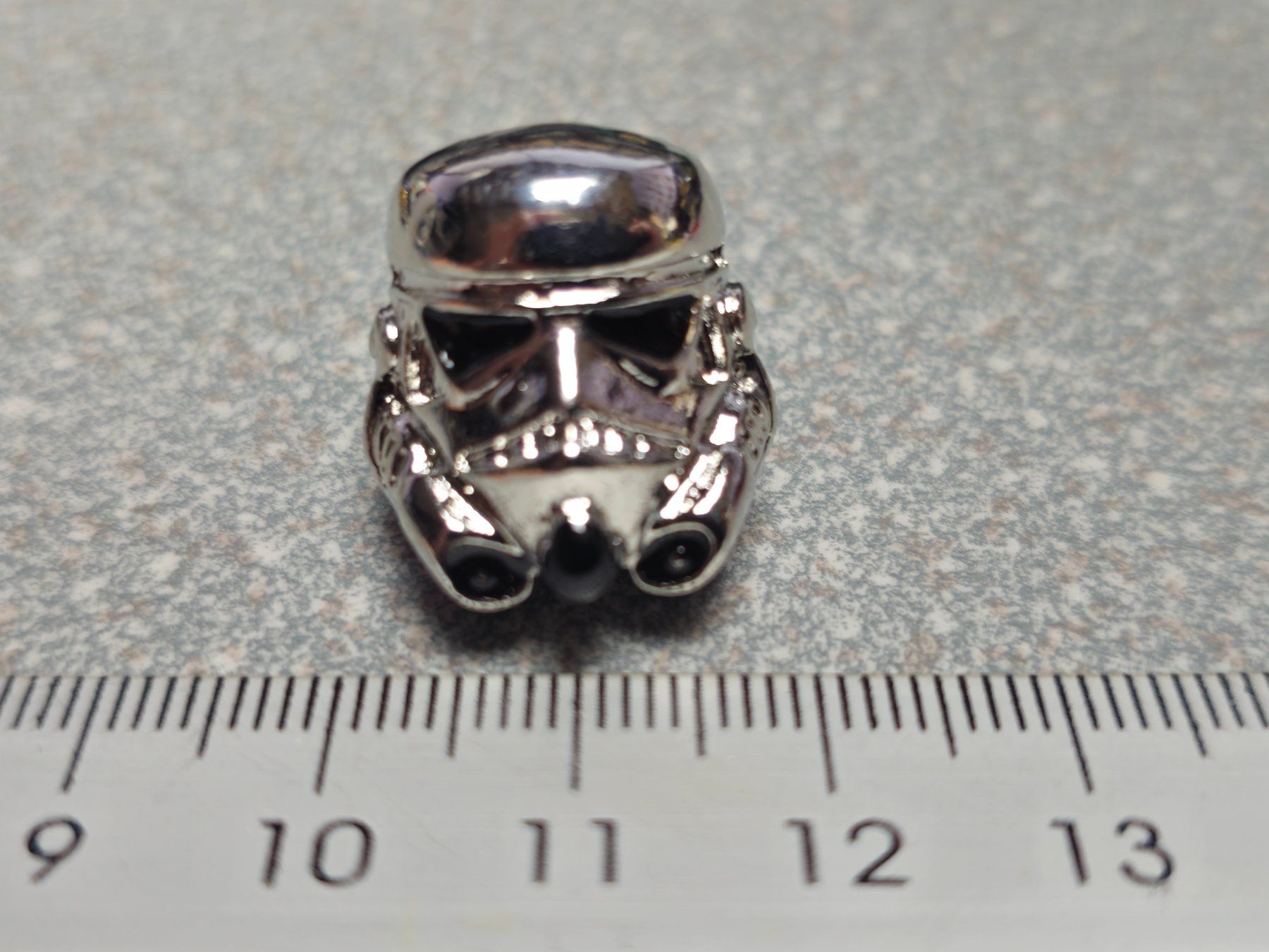 Placchette & Badge: PIN PINS Star Wars Stormtrooper chrom – Usato da Gränichen venduto da Jumbo77