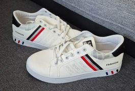 Weisse Sneakers, Grösse 42, Neuwertig