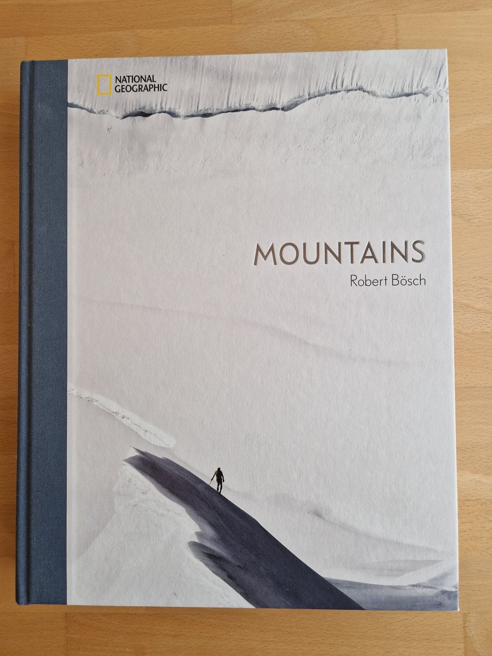 Libri: Mountains  von Robert Bösch – Usato da Zwillikon venduto da Reweto