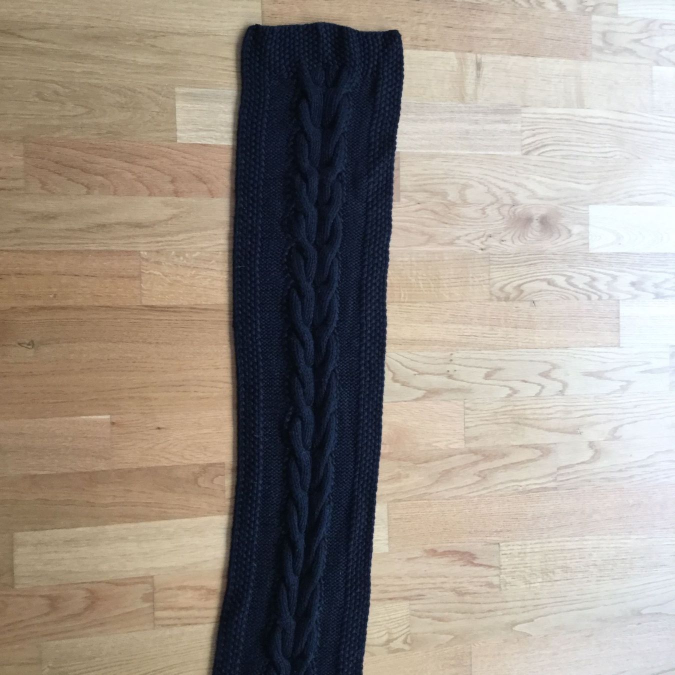 Foulard & Sciarpe: UGG Schal Schwarz Unisex – Usato da Zürich venduto da froschchen79 6