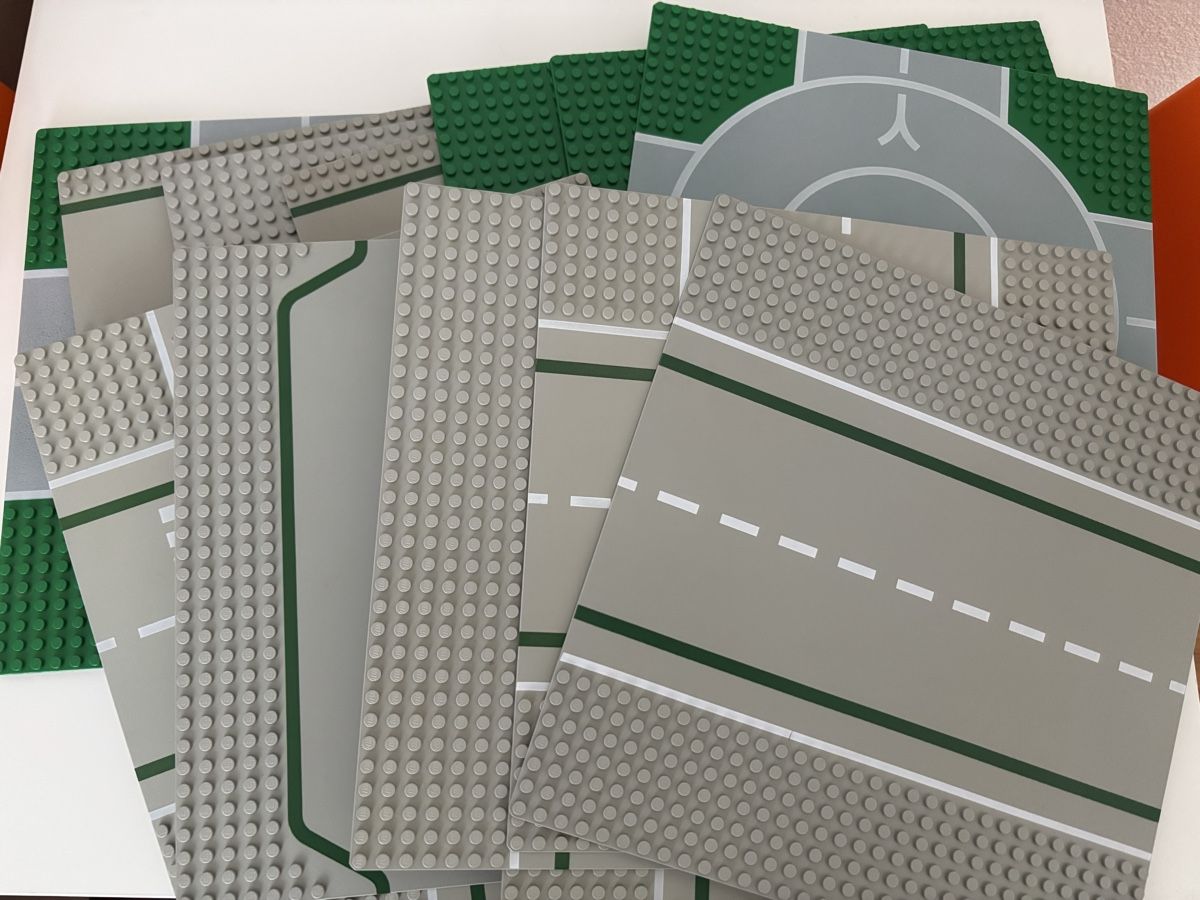 Lego Giocattoli: 19 Lego Strassenplatten – Usato da Zürich venduto da alina07 1