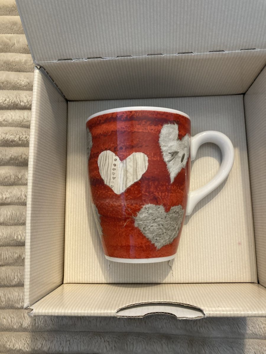 Tazze: Mug mit Herzen NEU – Nuovo (secondo la descrizione) da Widen venduto da nigella90