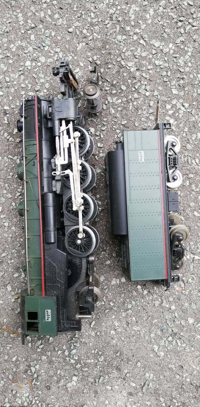 Lima Modellini di ferrovie: Lima Lok mit Tender ab 1Fr. – Difettoso da Thun venduto da Matthias72 2