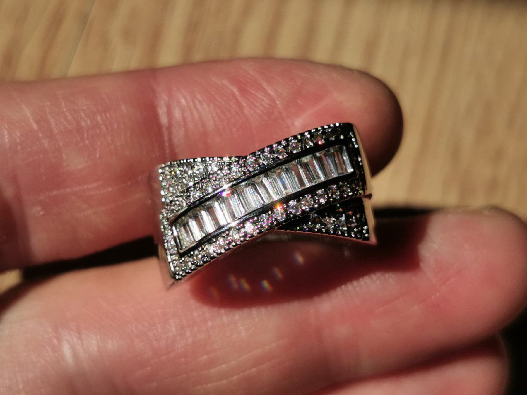 Anelli: Damen Silber 925 Ring mit Zirkone – Nuovo e nell'imballaggio originale da Schlieren venduto da vlalif