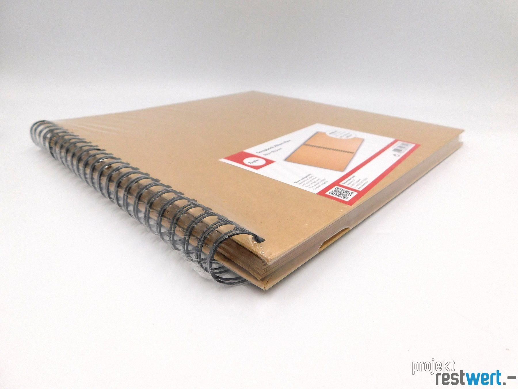 Libri: Scrapbook Album von RAYHER – Nuovo e nell'imballaggio originale da Bülach venduto da restwert_buelach