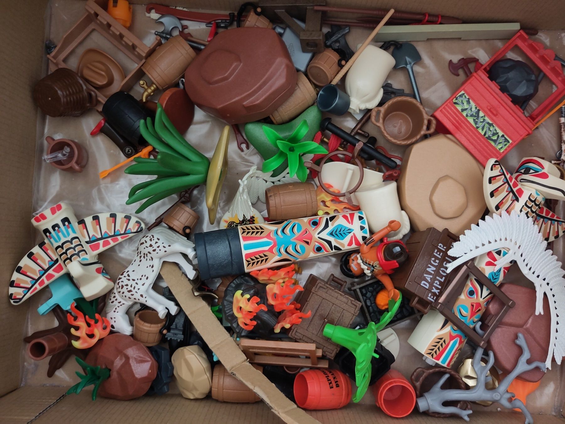 Playmobil Giocattoli: Plus de 40 playmobils Western – Usato da Delémont venduto da MLim 4
