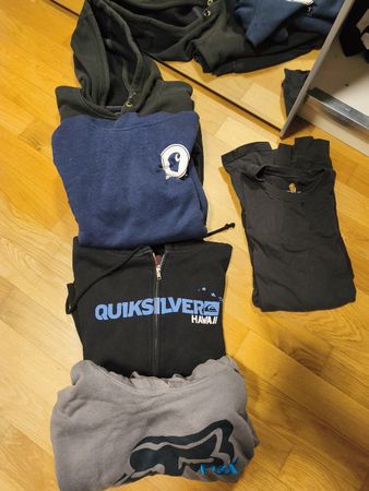 Streetwear-Paket L (5 Teile) Carhartt, Fox – Ab 1.-!