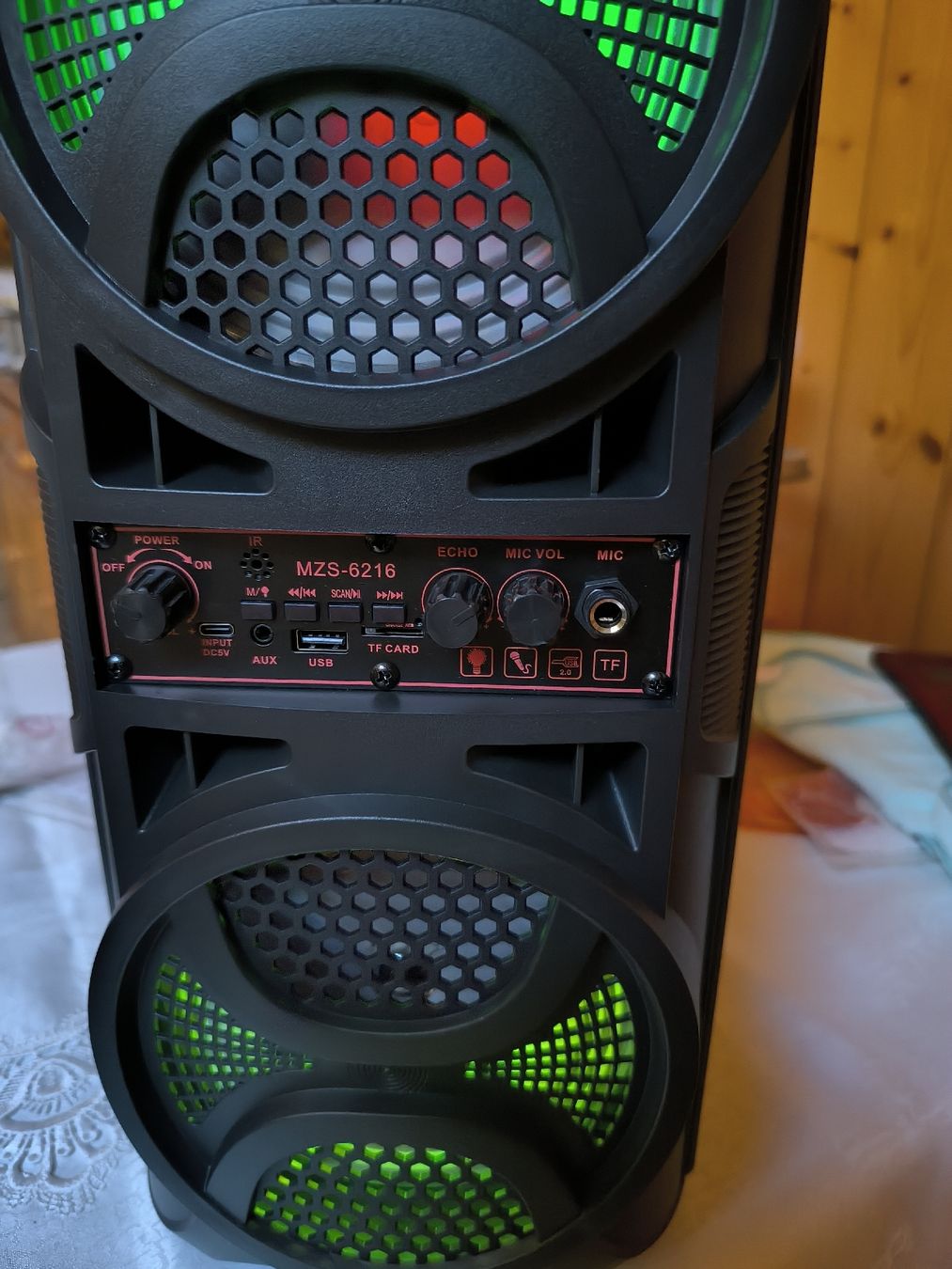 Lautsprecher: Bluetooth Lautsprecher, Partybox – Neu und originalverpackt aus Frutigen von Chenel0815