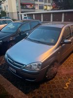 Opel Corsa Kleinwagen grau Gebrauchtwagen in gutem Zustand