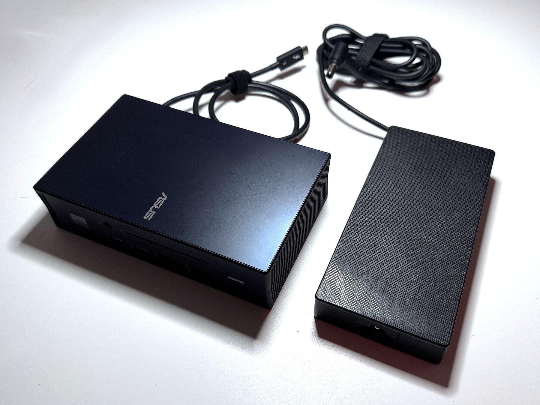 Asus Dockingstation: ASUS SimPro Dock 2 Dockingstation – Gebraucht aus Berg am Irchel von ubik