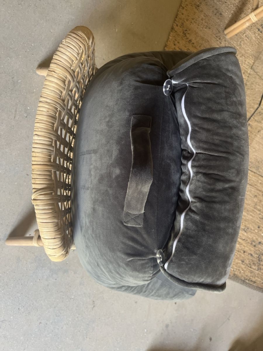 Coussins: Reading and back support pillow dark grey – D'occasion à Torre par same_solaria 1