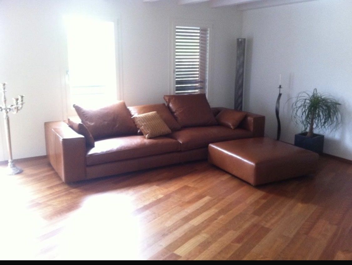 Divani: Brown leather sofa with ottoman, good condition – Usato da Olten venduto da egg_6hly 1