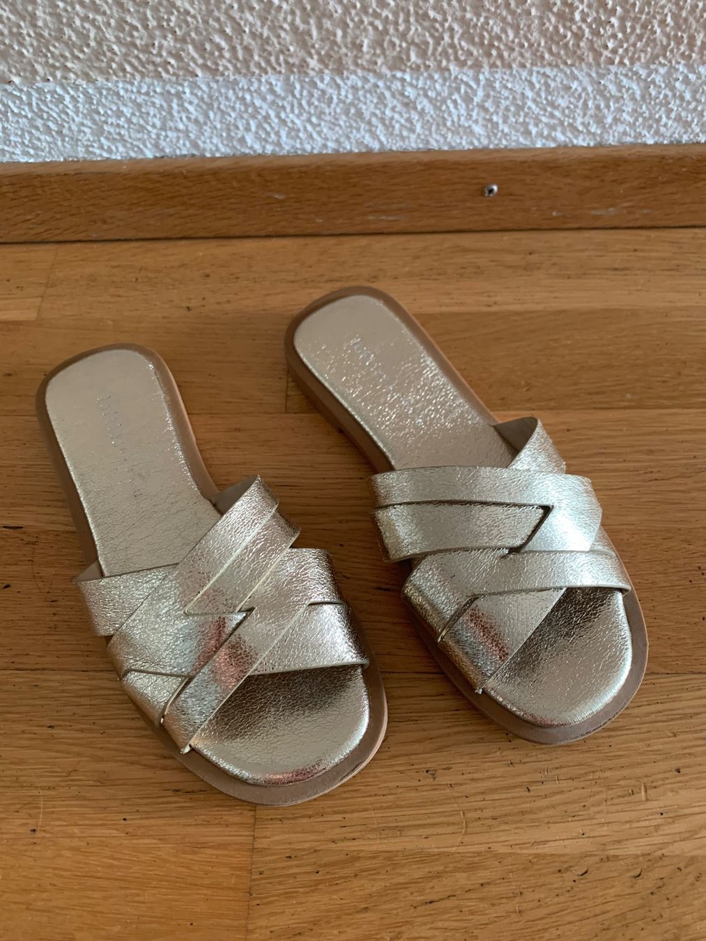 Scarpe per ragazze: Sandalen gold, Mädchen, Gr. 31 – Usato da Bülach venduto da engeli92