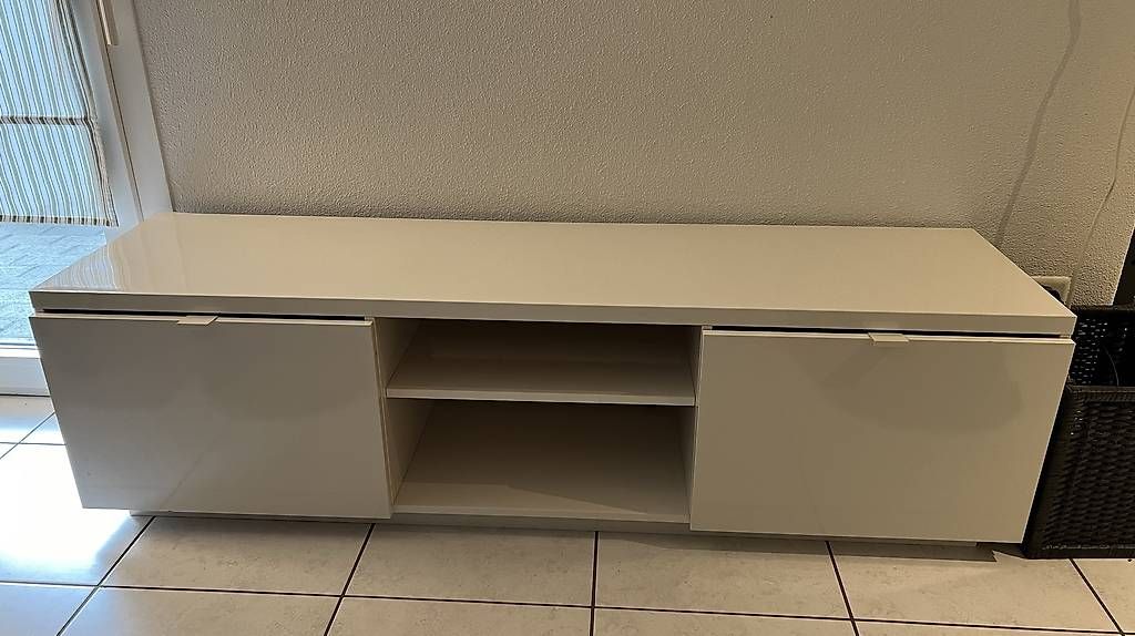 Meubles TV: TV Sideboard / Lowboard – D'occasion à Zufikon par kat_w9sv