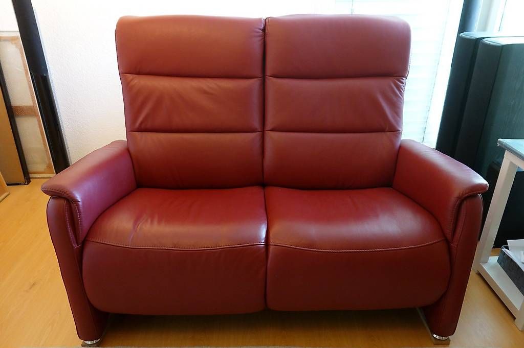 Sofas: Canapé cuir rouge HUKLA – Gebraucht aus Yverdon-les-Bains von bs1_dm56