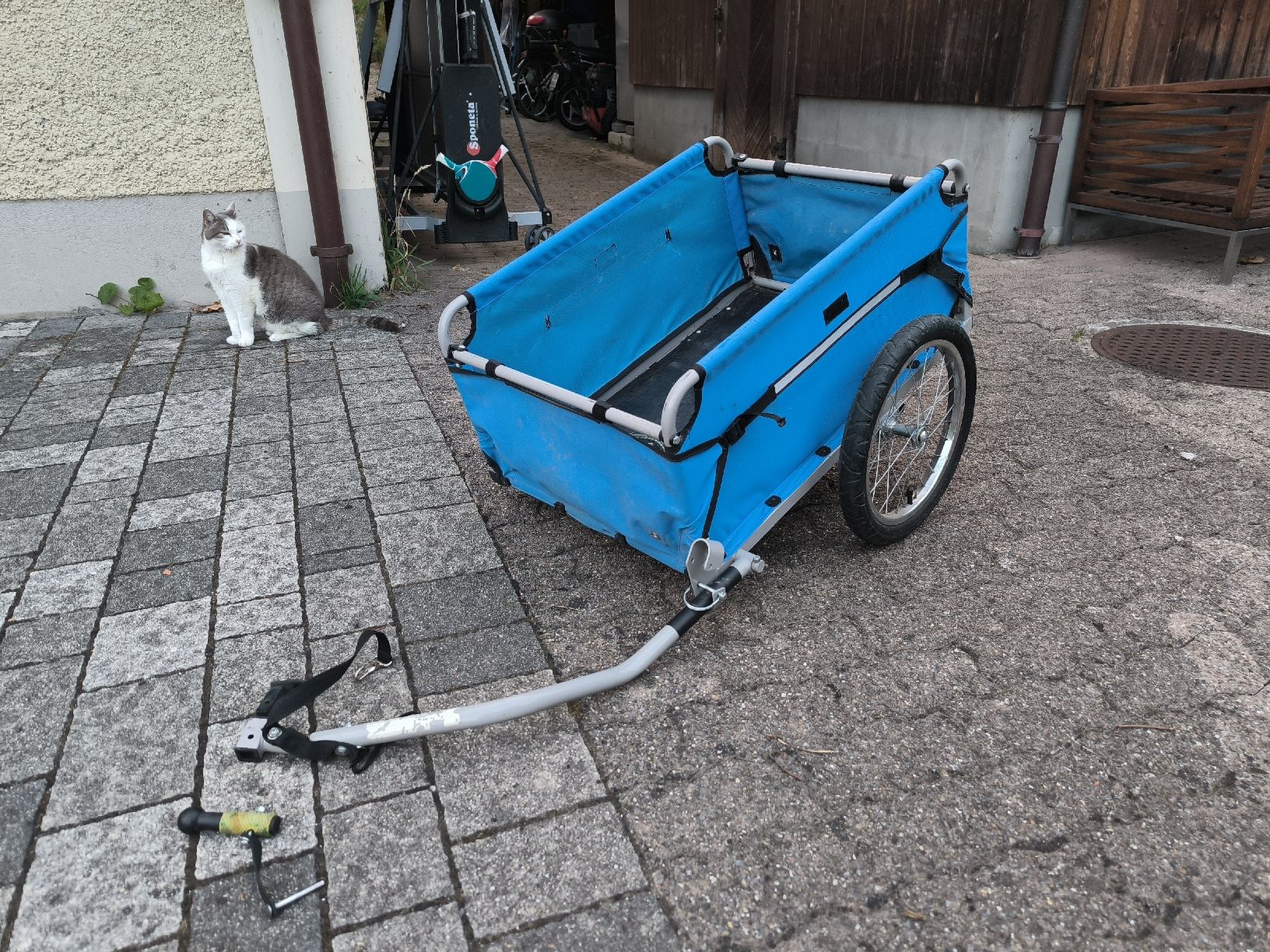 Remorques: Veloanhänger  – D'occasion à Steg im Tösstal par JDiggelmann