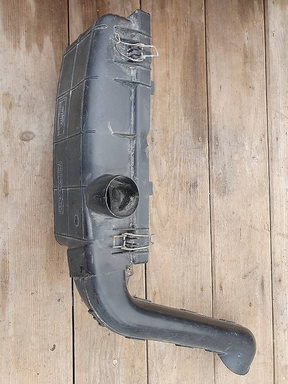 Alfa Romeo Tutti pezzi di ricambio auto: Luftfilter Deckel Alfa Romeo – Usato da Mels venduto da Eventuell3 2