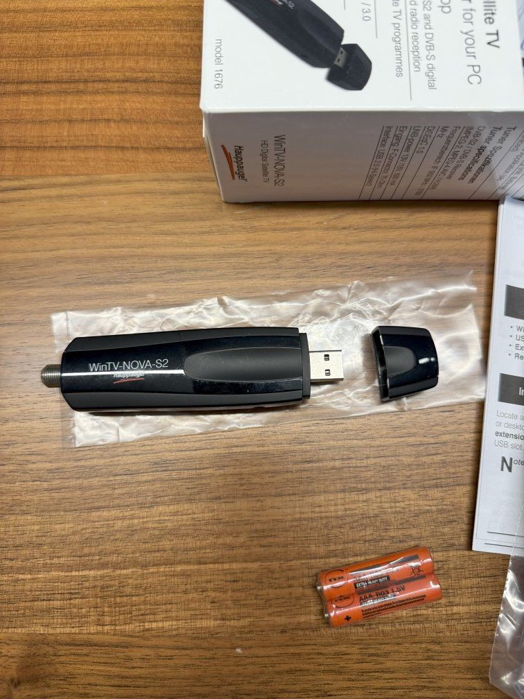 Unità & Adattatore: PC SAT Tuner USB - Hauppauge WinTV Nova S2 – Usato da Bellinzona venduto da Hattori.Hanzo.82 3