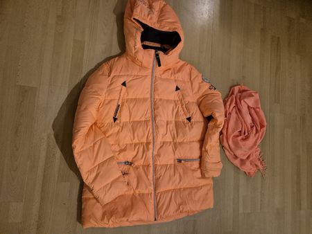 1x getragene stylische Jacke Gr. 44 inkl. passendem Schal