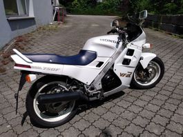 Honda VFR 750, Veteranenfahrzeug