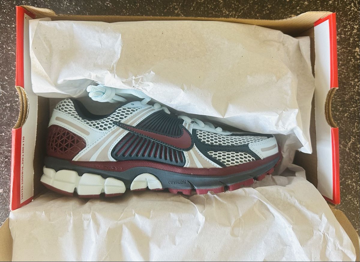 Nike Scarpe da uomo: Nike Vomero 5  – Nuovo e nell'imballaggio originale da Biel/Bienne venduto da Akwawini 3