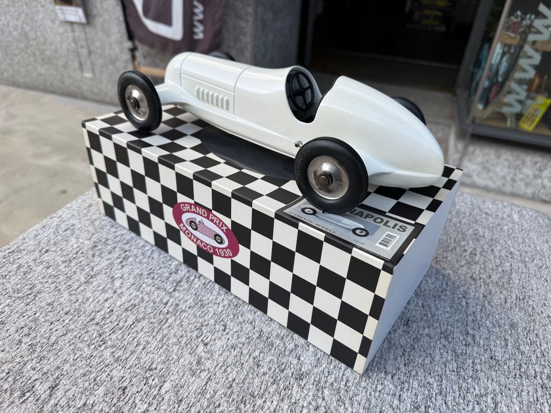 Modellini d'auto: Authentic Models Indianapolis Mercedes Silver Arrows – Usato da Chiasso venduto da Carrara-Modellismo 2