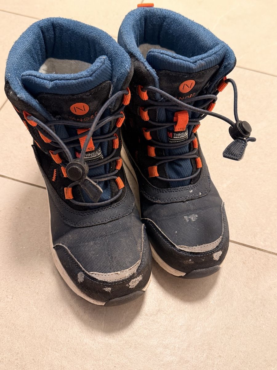 46 Nord Scarpe per ragazzi: Winterstiefel 46Nord, blau, 32, Junge – Usato da Wilen b. Wil venduto da carpediem25