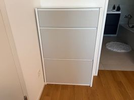 Schuhkippe / Schuhmöbel / Schuhschrank