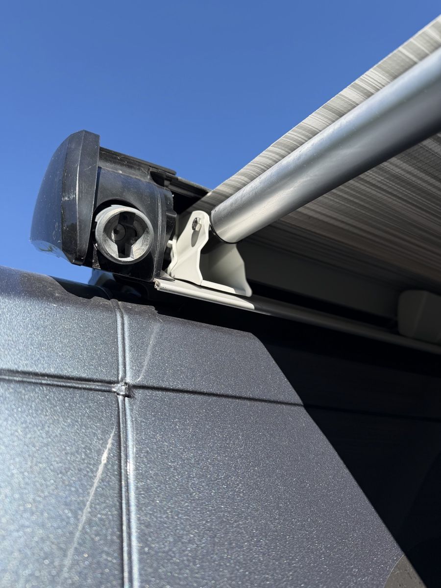 Thule Tende da sole: Thule Tension Rafter G2 Spannstange 2,5 m – Usato da Biglen venduto da Kadettgtv 4
