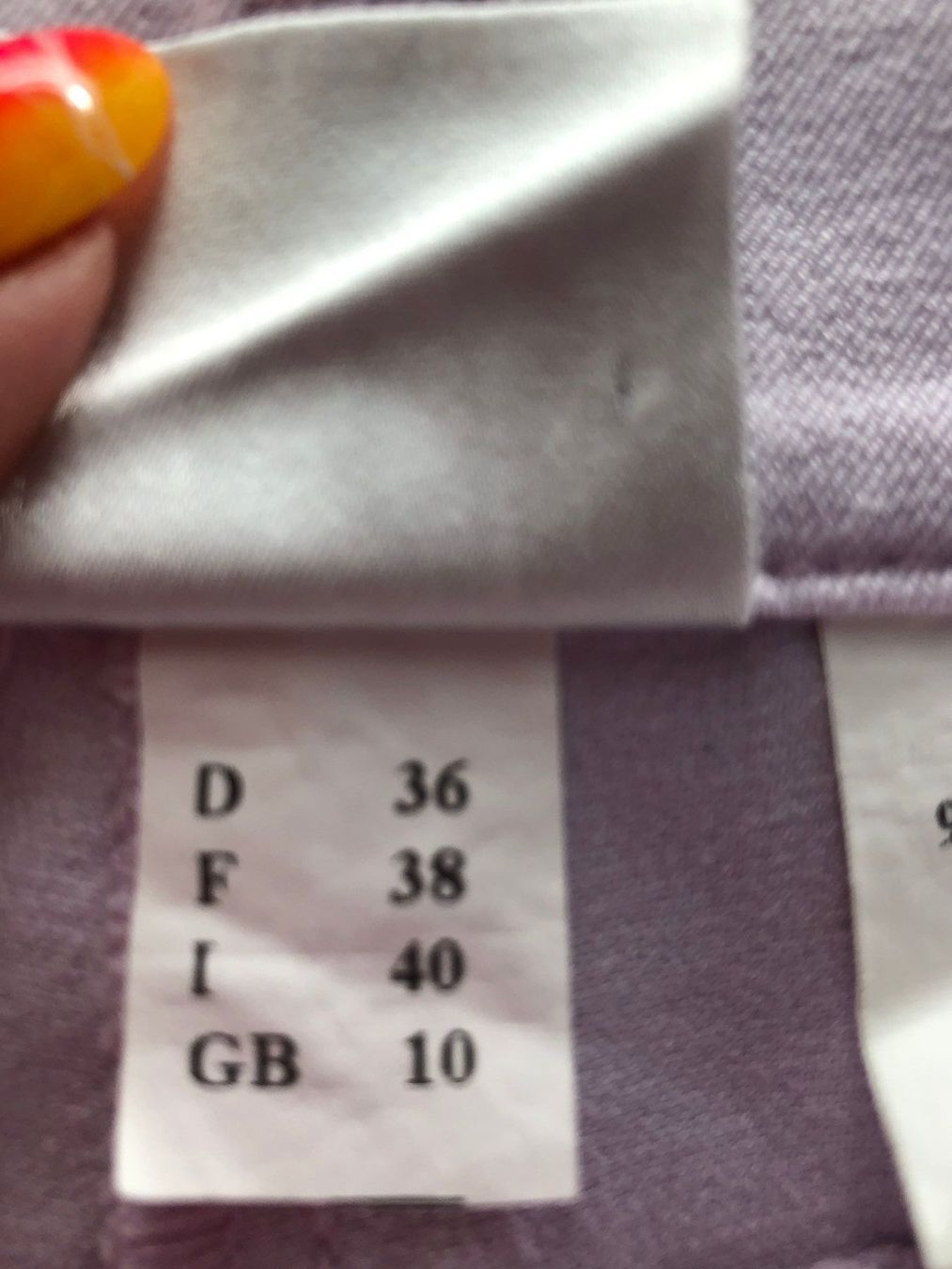 Madeleine Jeans: Madeleine 3/4-Jeans Gr. 36 flieder – Nuovo (secondo la descrizione) da Uzwil venduto da langensteig 3
