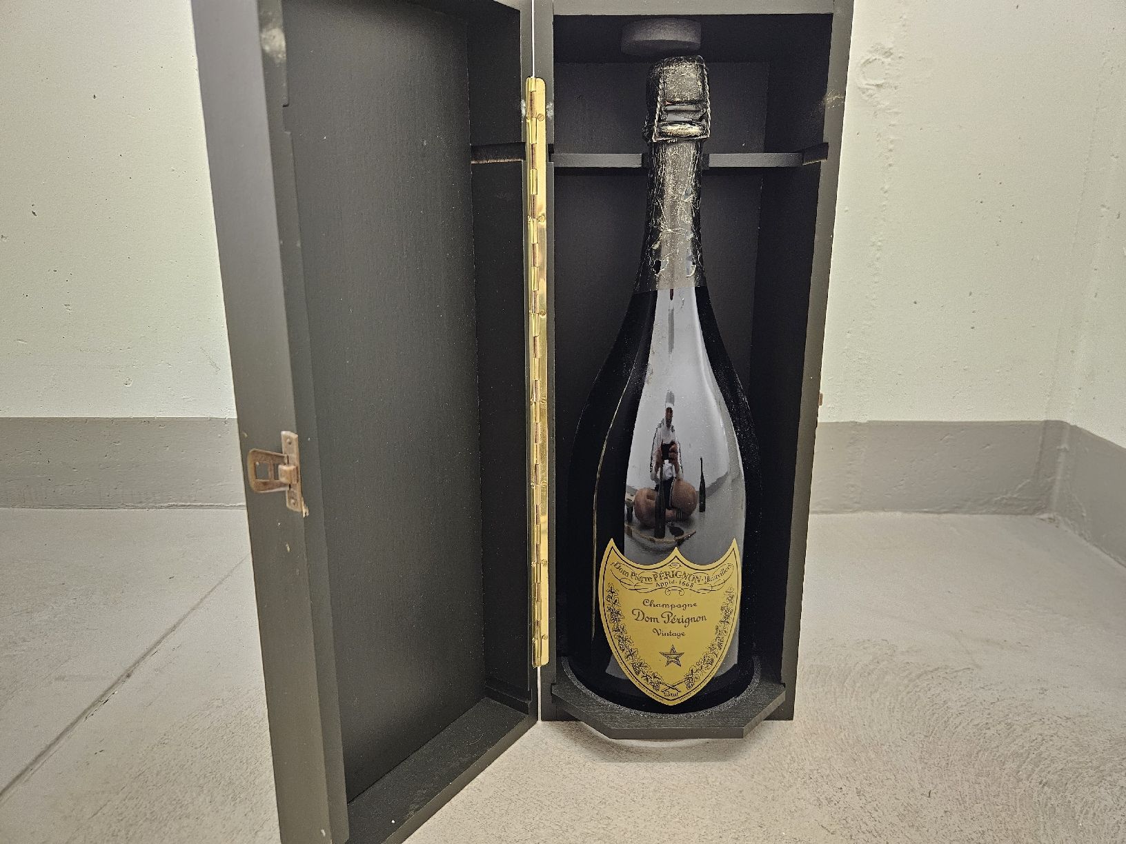 Sonstiges Geschirr & Gläser: DOM PERRIGNON- 3l Flasche inkl. Box – Gebraucht aus Wallisellen von ZHU 2