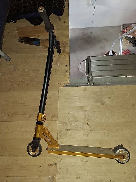 Hudora Kickboard: Hudora Stunt-Scooter – Gebraucht aus Grabs von San_777v