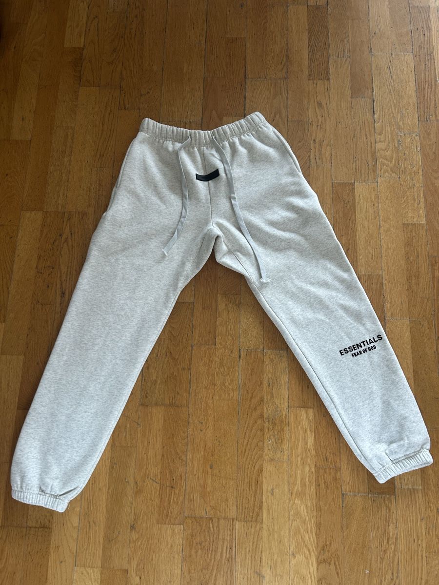 Kleiderpakete: Essentials Tracksuit – Neu (gemäss Beschreibung) aus Zürich von MrMoin 4