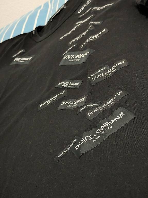 T-shirt: Dolce & Gabbana Multi Logo Patch T-Shirt IT 50 – Usato da Pratteln venduto da Mafium 2